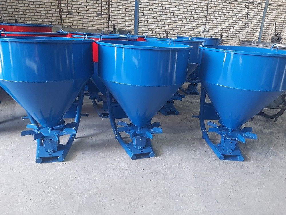 کود پاش مخزنی ۳۰۰ کیلویی