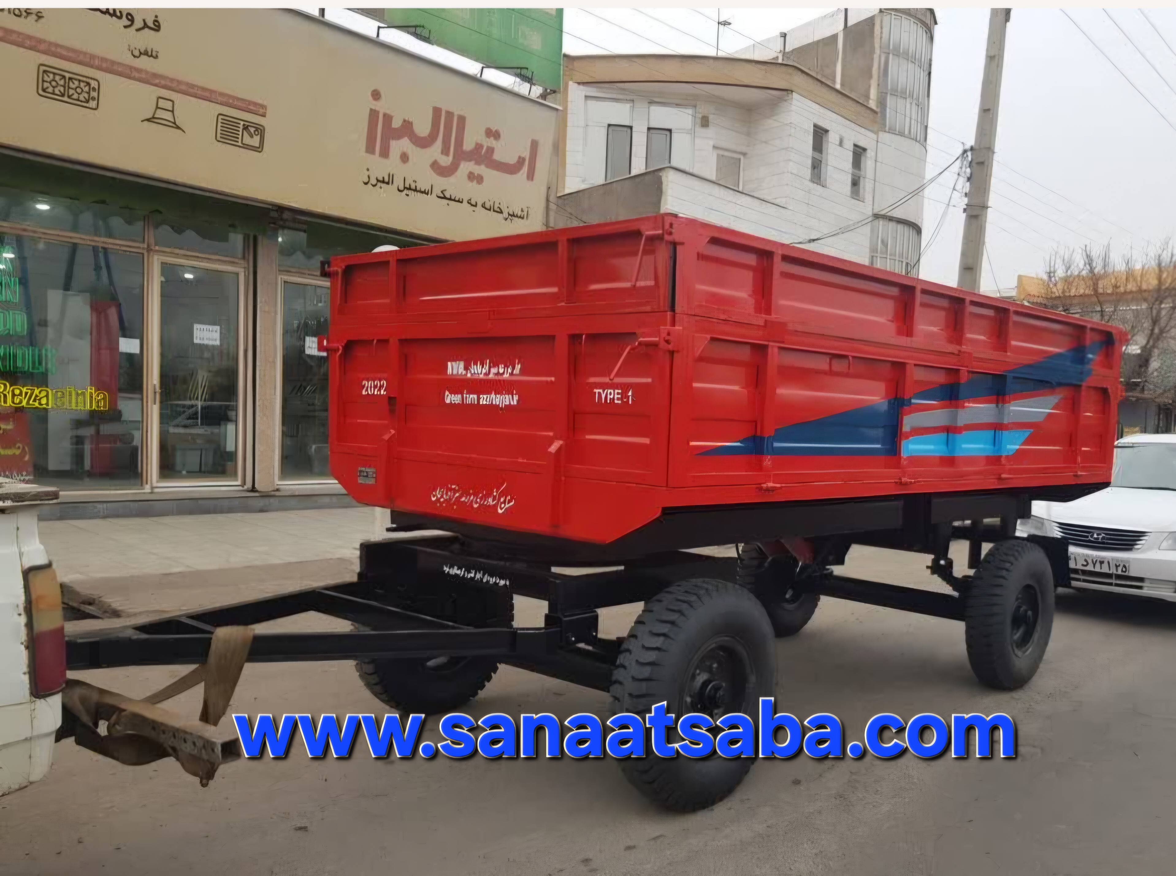 تریلی پشت تراکتوری و پشت خاوری لبه 50 سانتی  ظرفیت بار 8 تن ورق 4 میل بدنه 5 میل کف با جک کمپرسی به پشت و بغل سفارشی سایز 320 سانت در 200 سانت